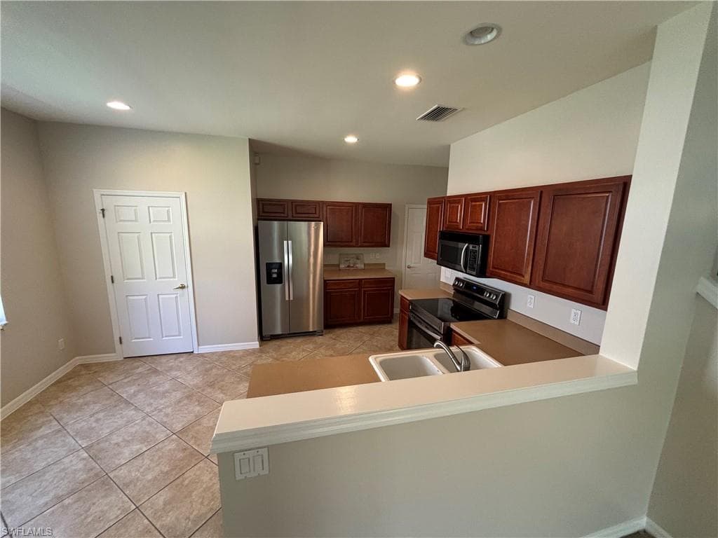 8290 Village Edge CIR 1-3