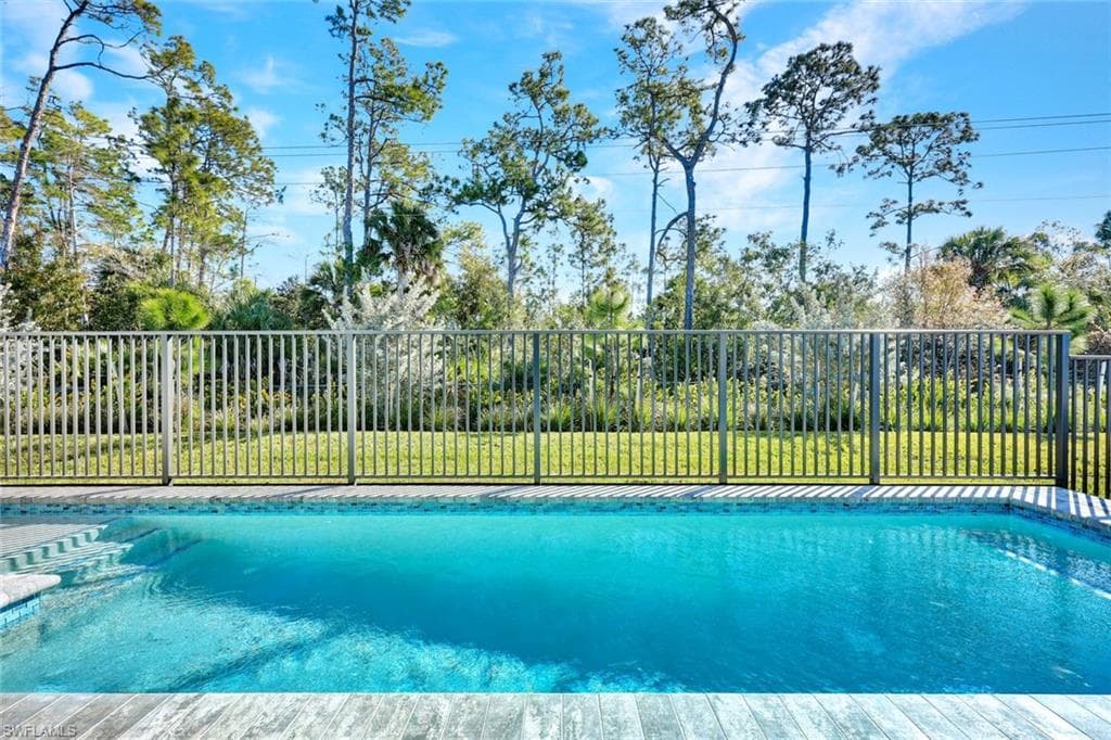 2569 Kingfisher DR-1