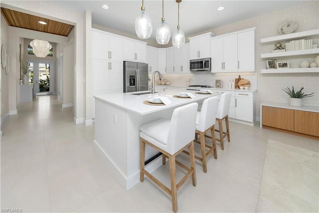 2569 Kingfisher DR-5
