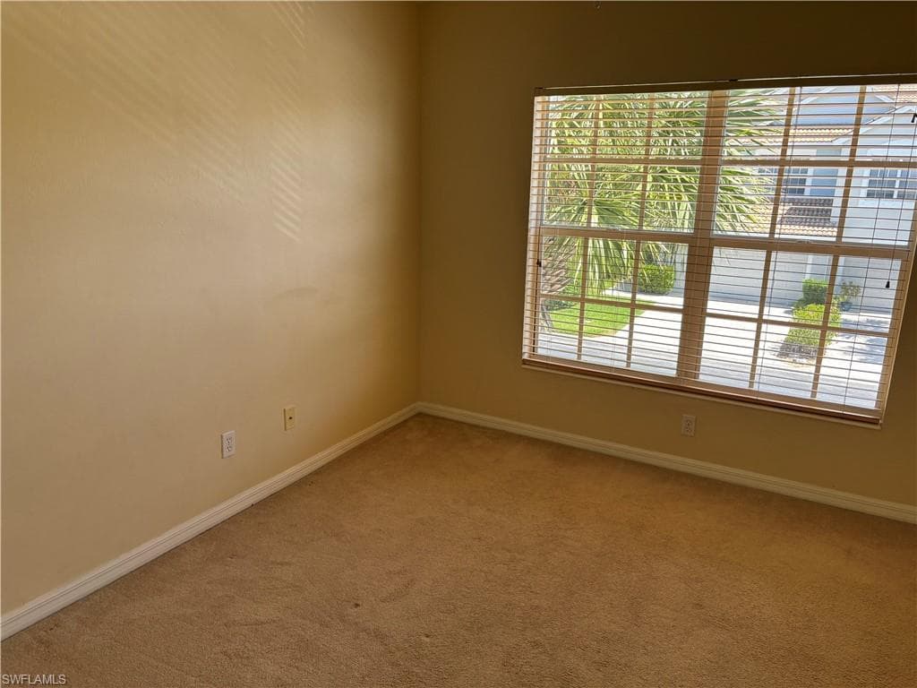 8271 Village Edge CIR 5-8