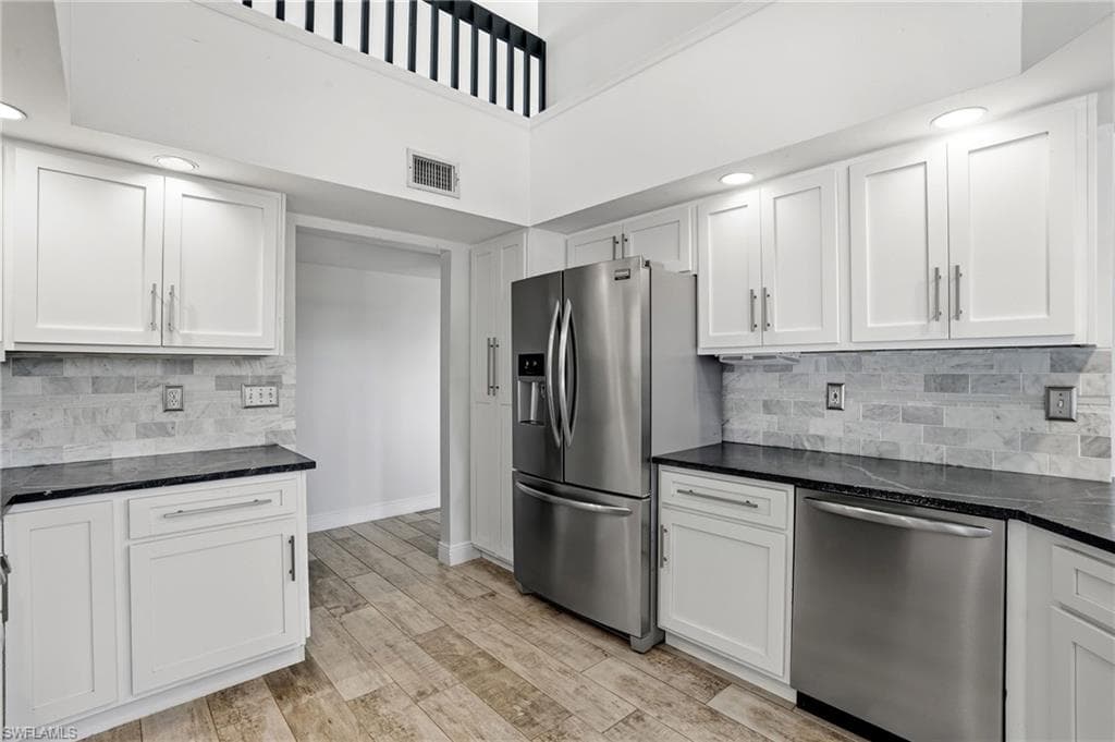 330 Prather DR-14
