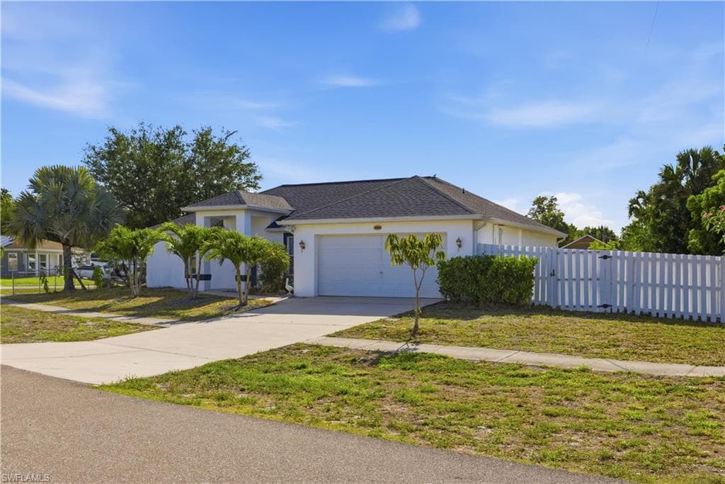 1082 Ridgeway DR-1