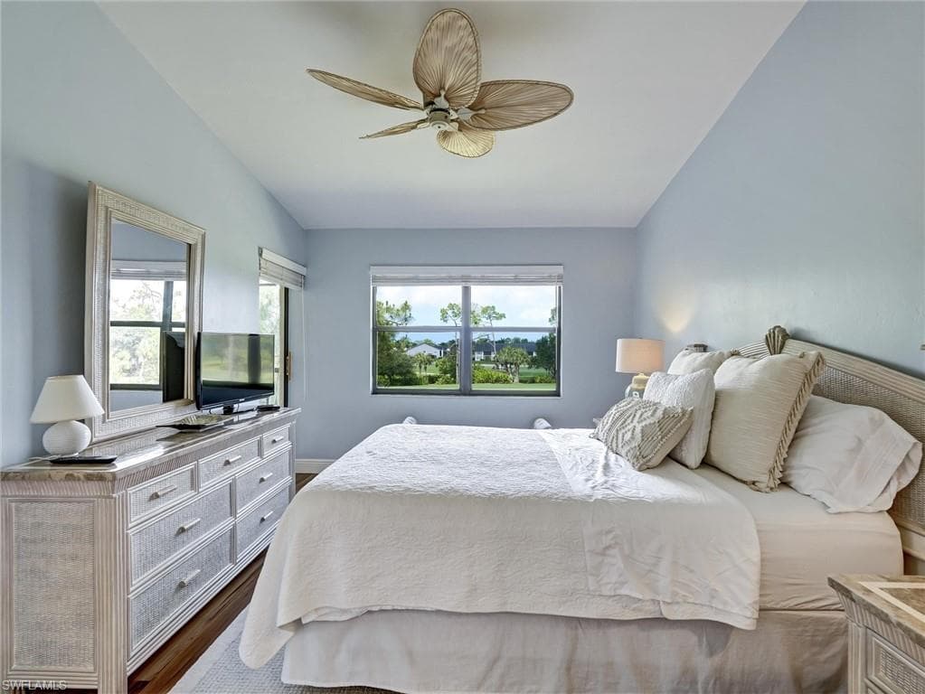 7300 Saint Ives WAY 5301-21