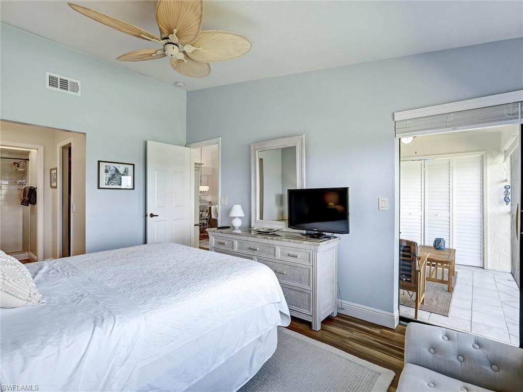 7300 Saint Ives WAY 5301-23