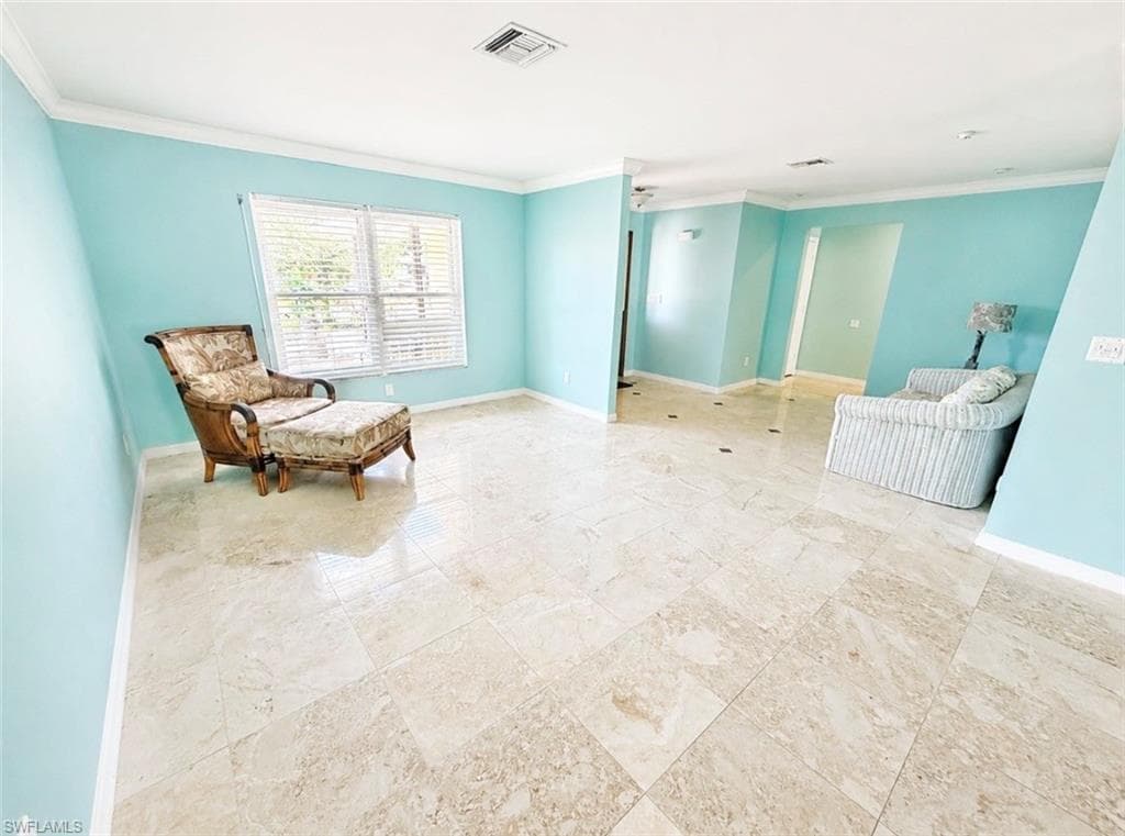 688 Valley DR-8