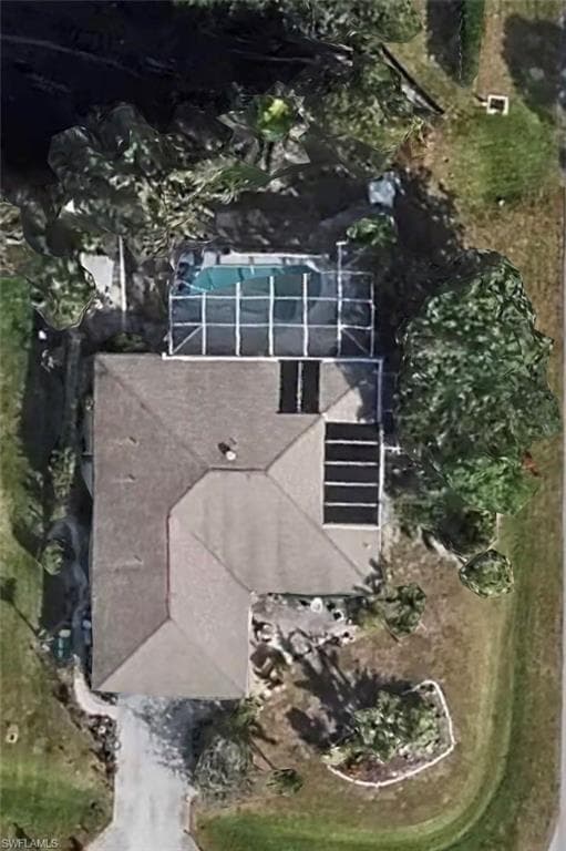 688 Valley DR-44