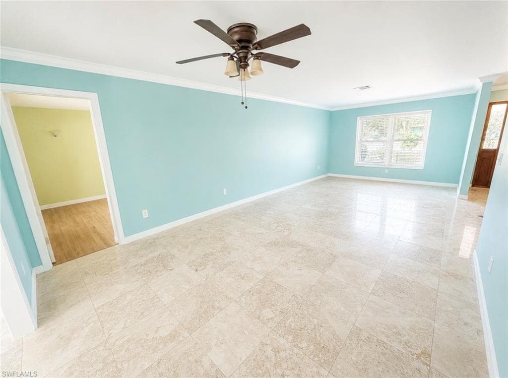 688 Valley DR-14