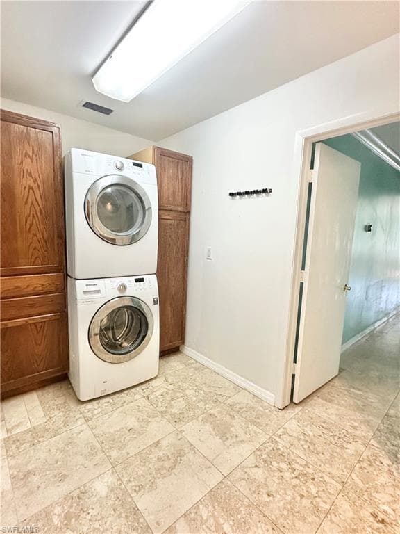 688 Valley DR-39