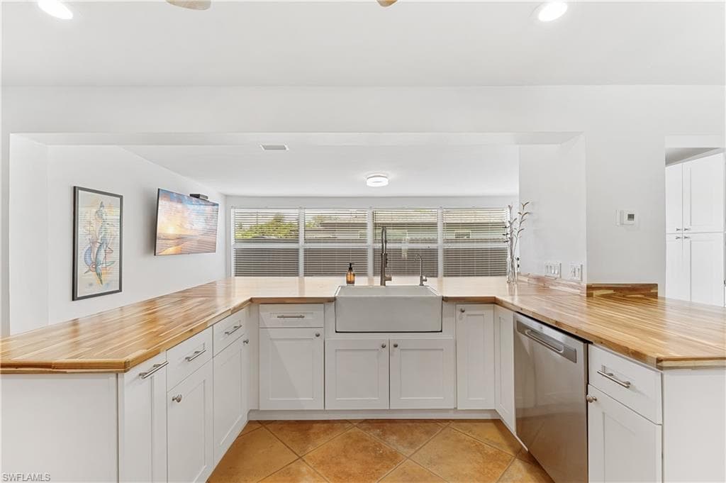 5654 Natoma DR-4