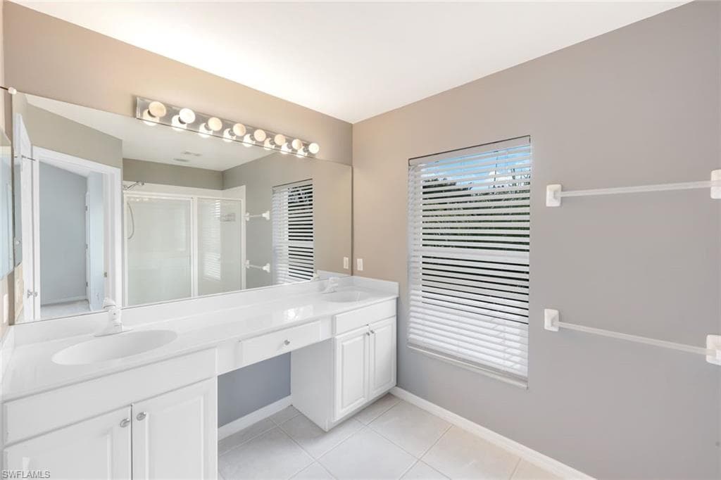 1088 Oxford LN 48-11