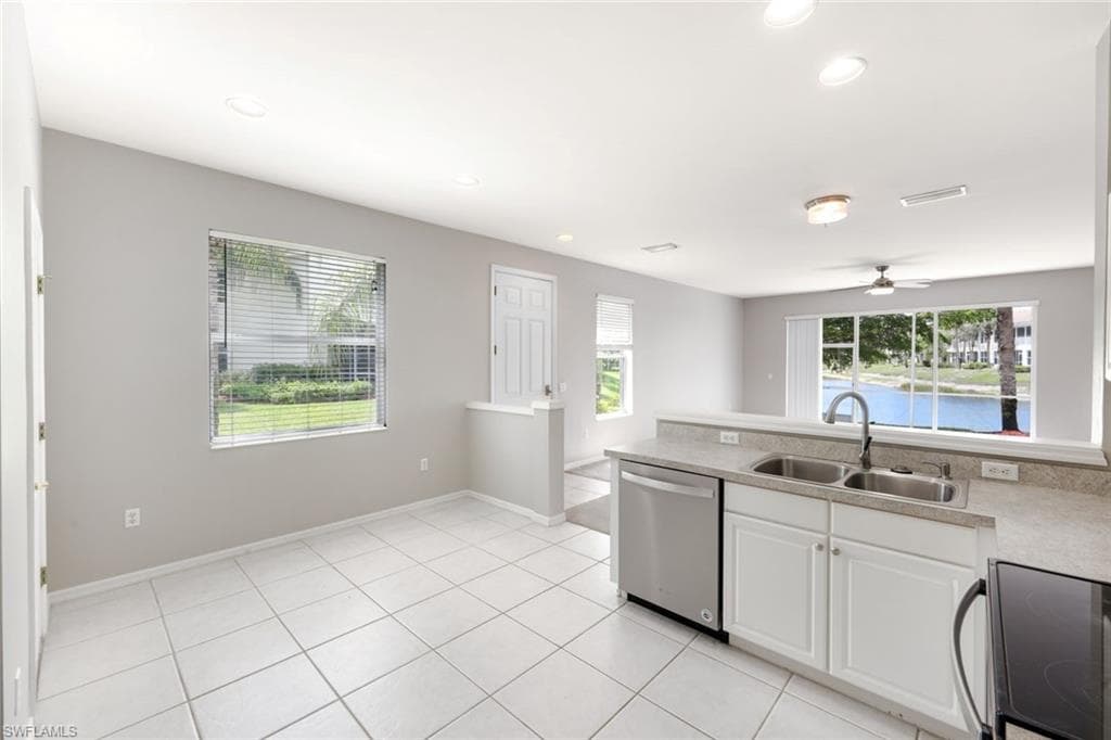 1088 Oxford LN 48-6
