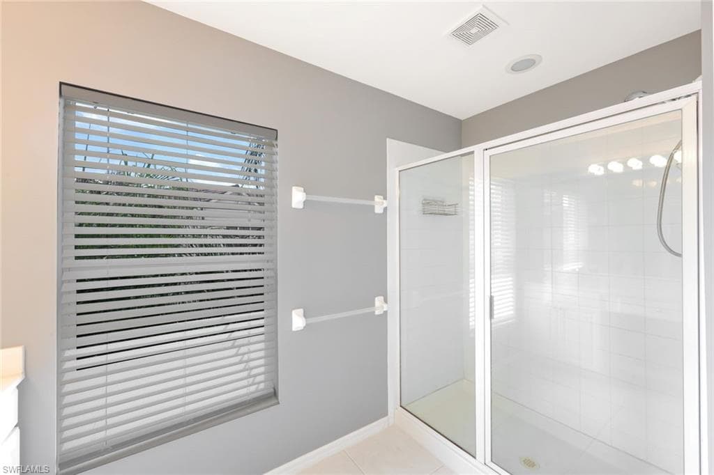 1088 Oxford LN 48-10