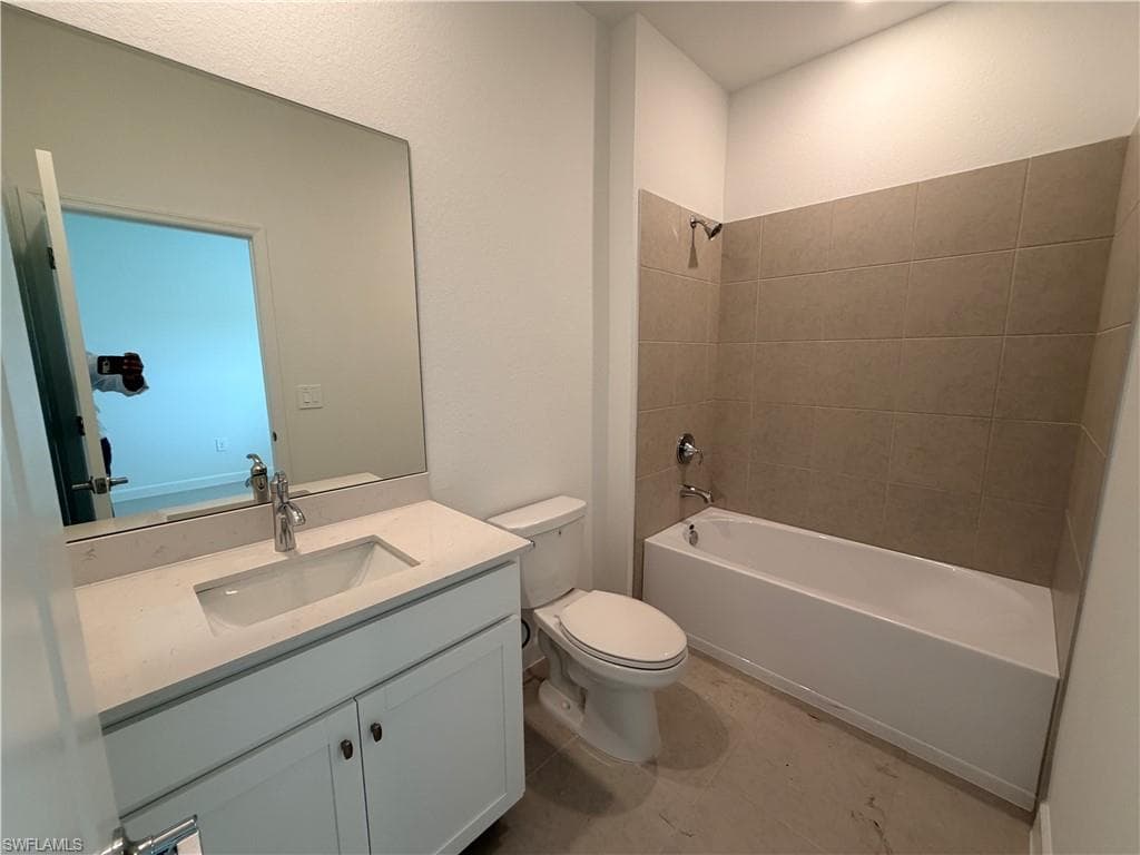 3917 Passion Vine DR-22