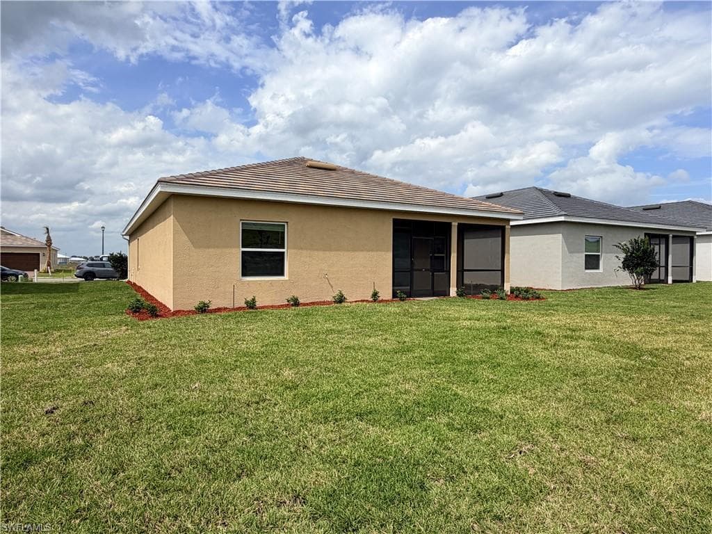 3917 Passion Vine DR-32