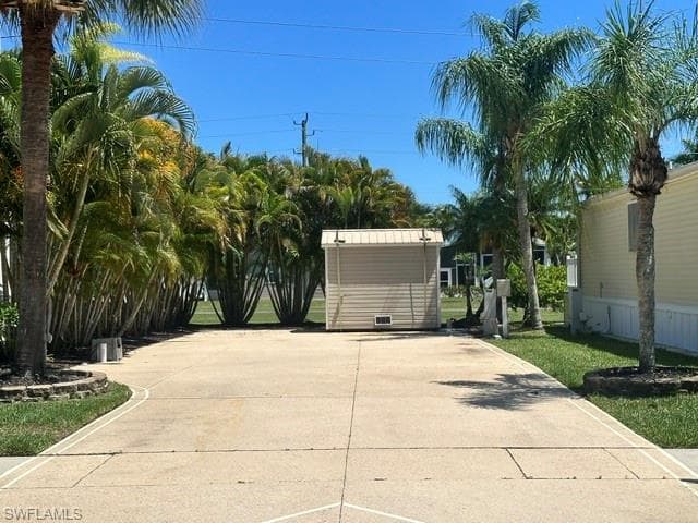 1675 Diamond Lake CIR-2