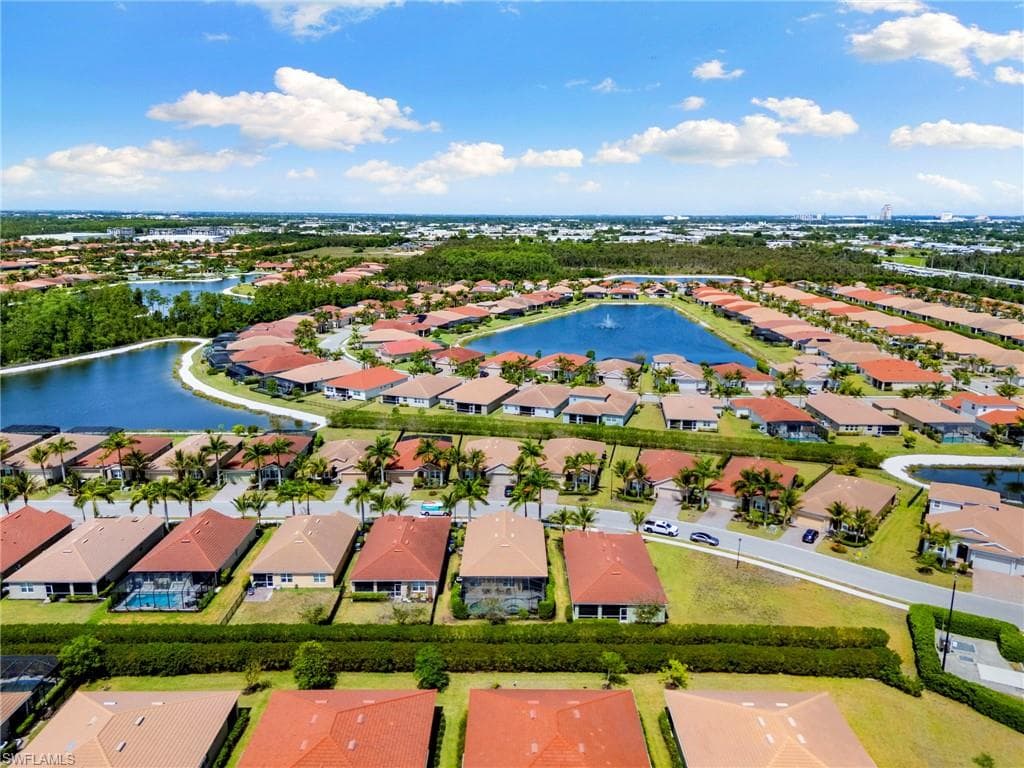 3215 Birchin LN-31