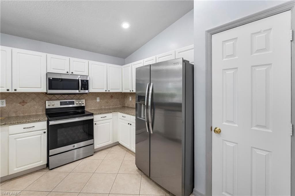 713 Crossfield CIR-15