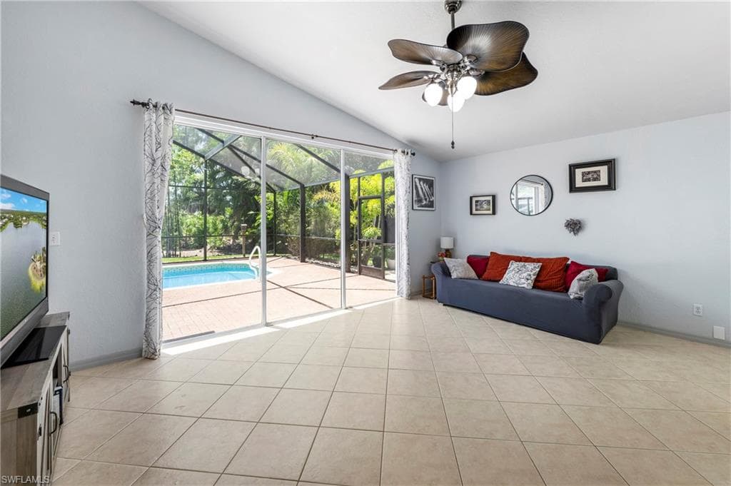 713 Crossfield CIR-6