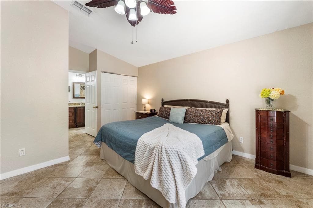 713 Crossfield CIR-17
