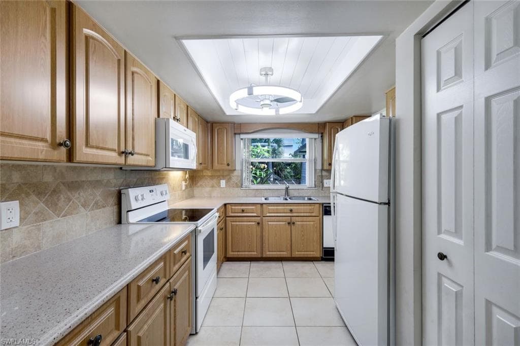 6302 Hofstra CT W-7