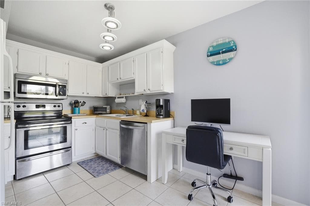 1504 Mainsail DR 6-4