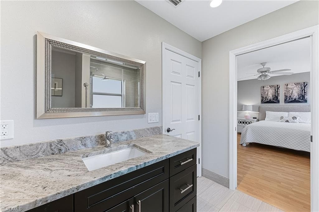 6835 Huntington Lakes CIR 201-21