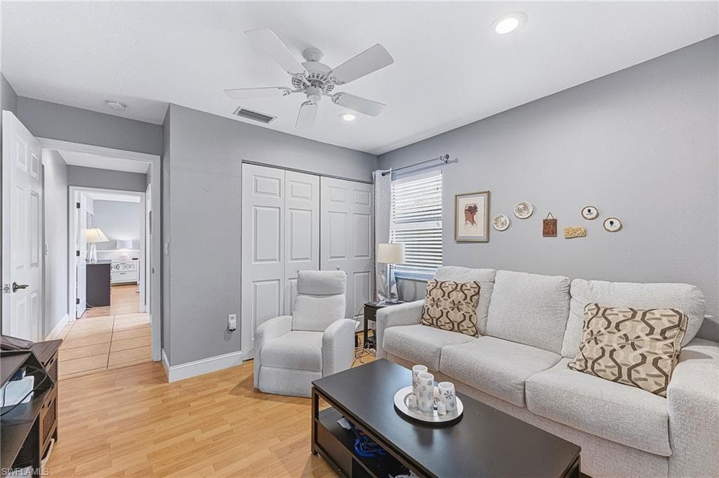 6835 Huntington Lakes CIR 201-23