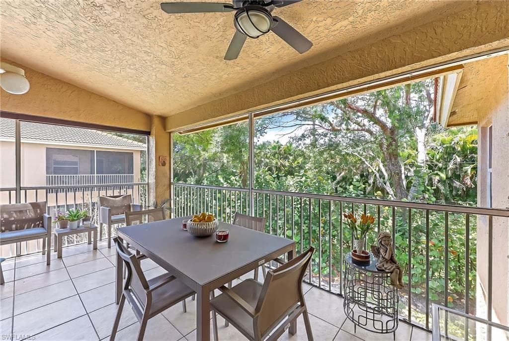 6835 Huntington Lakes CIR 201-24