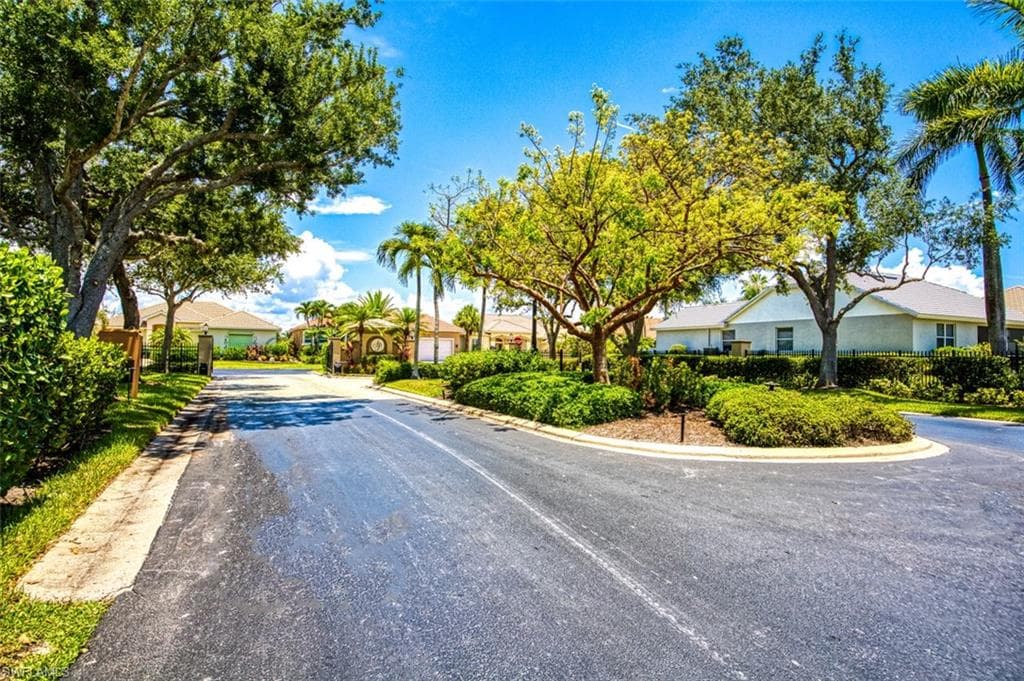 8356 Southwind Bay CIR-40
