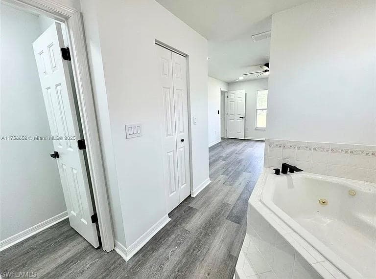 1390 Patricia ST-22