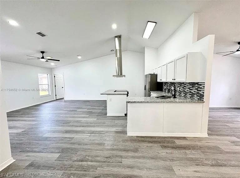 1390 Patricia ST-5