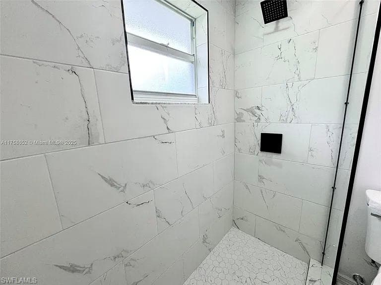 1390 Patricia ST-16