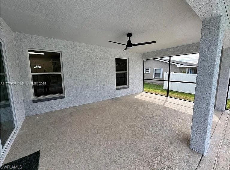 1390 Patricia ST-25
