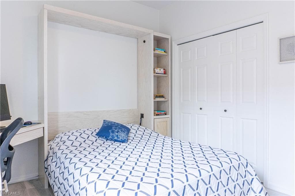 14059 Mirror CT-15