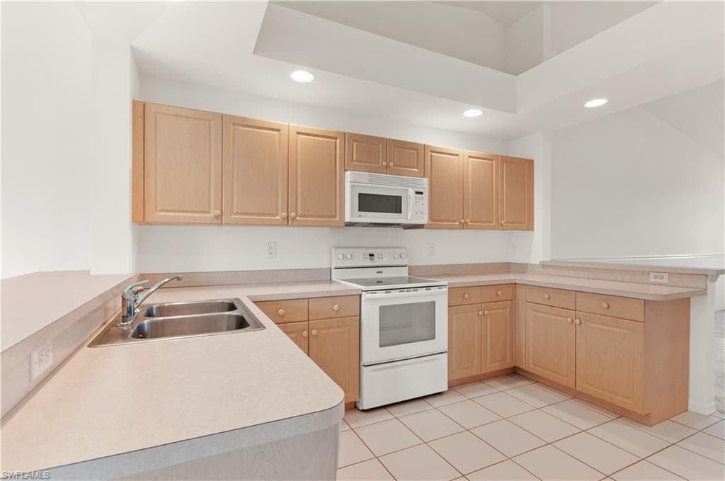 14070 Eagle Ridge Lakes DR 202-12