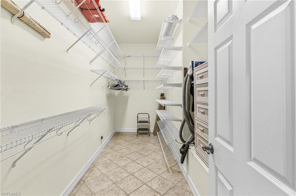 14221 Clubhouse DR-18
