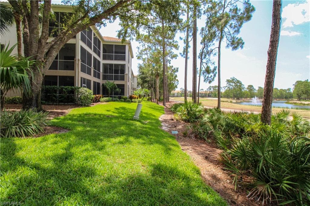 8217 Parkstone PL 102-46