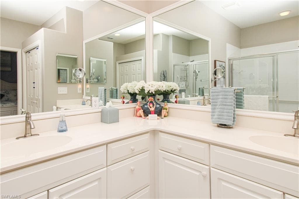 8217 Parkstone PL 102-38