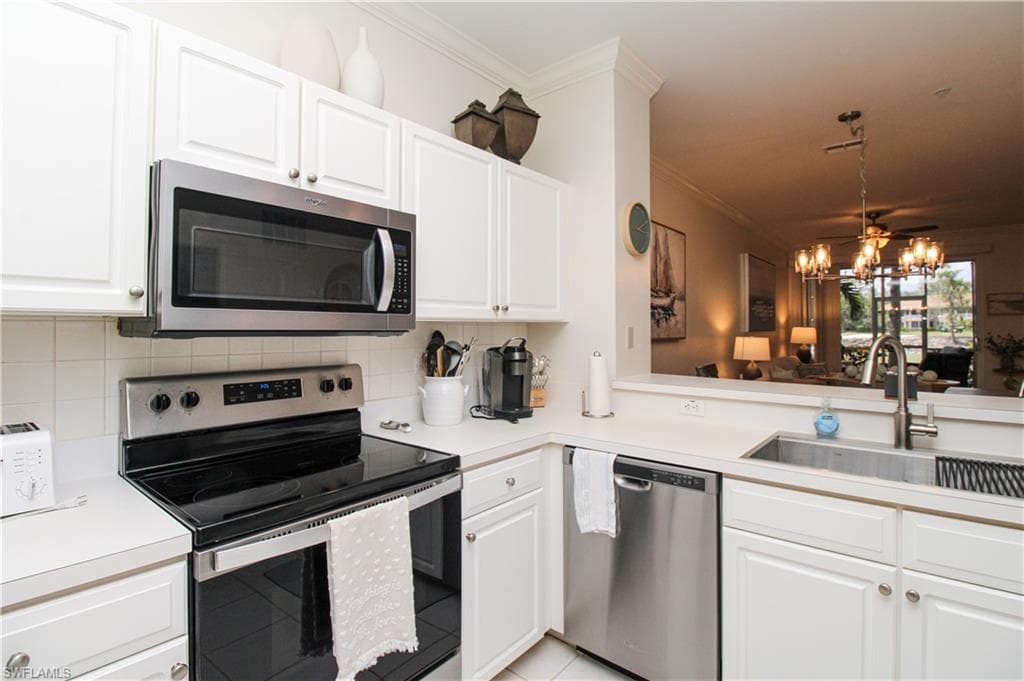 8217 Parkstone PL 102-20