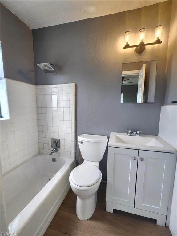 2996 Francis AVE 3-5