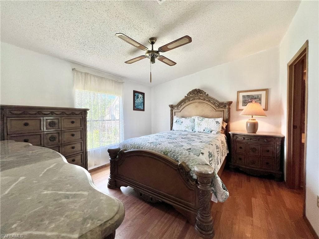 573 Cape Florida LN-18