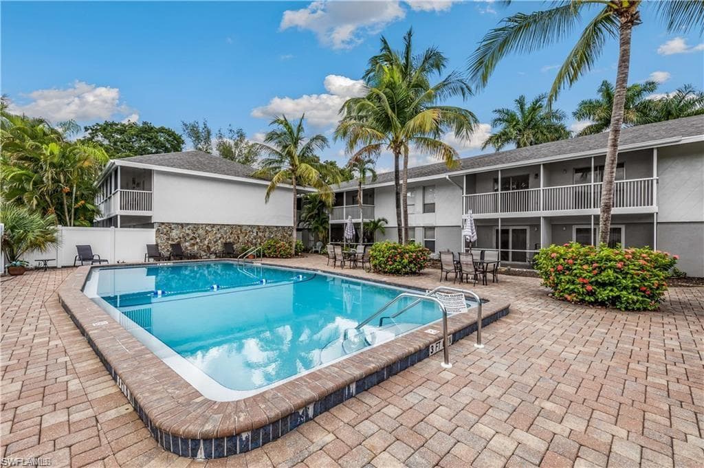 1849 Maravilla AVE A8-1