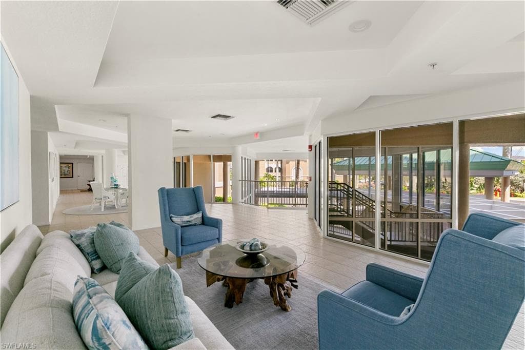 4141 Bay Beach LN 4P3-27
