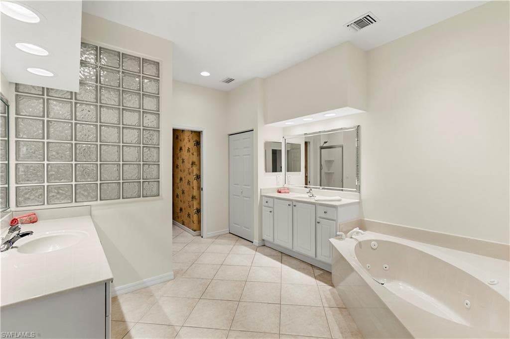 4141 Bay Beach LN 4P3-14