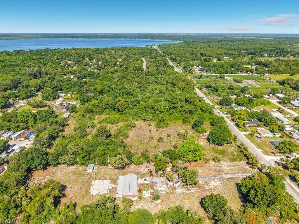 LAKE TRAFFORD RD-13