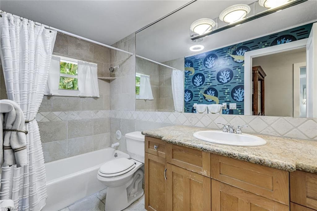 27061 Homewood DR-25
