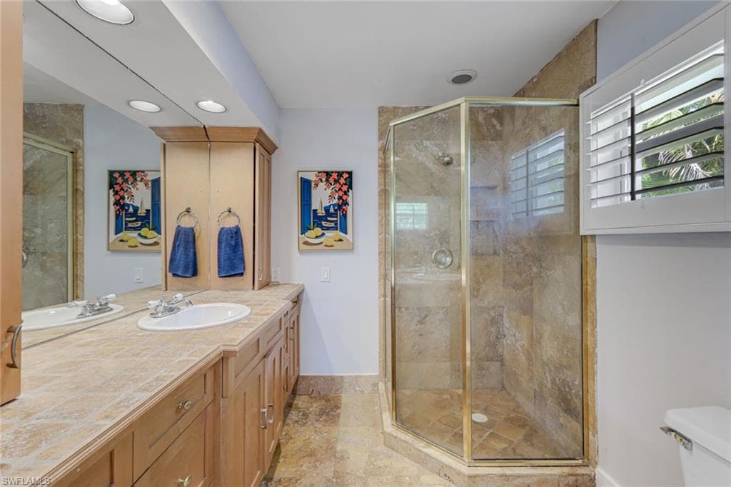 27061 Homewood DR-23