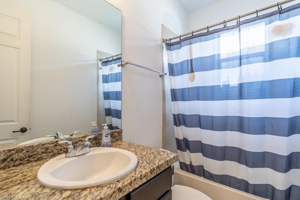 5467 Ferris AVE-13