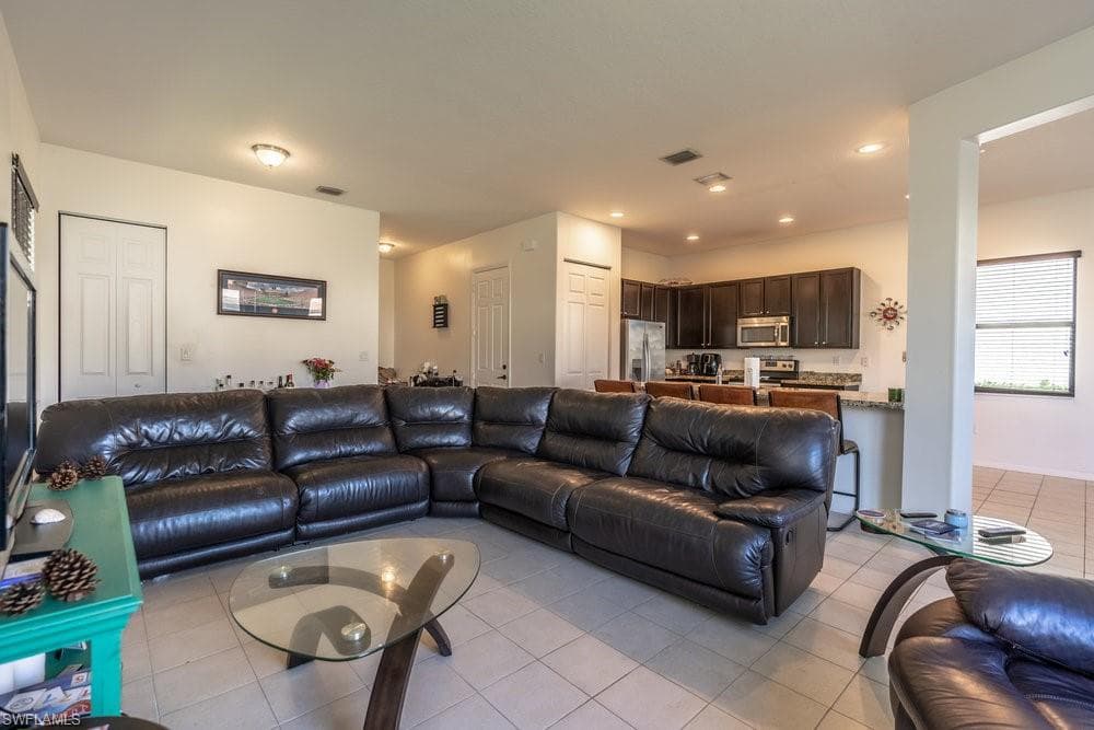 5467 Ferris AVE-3