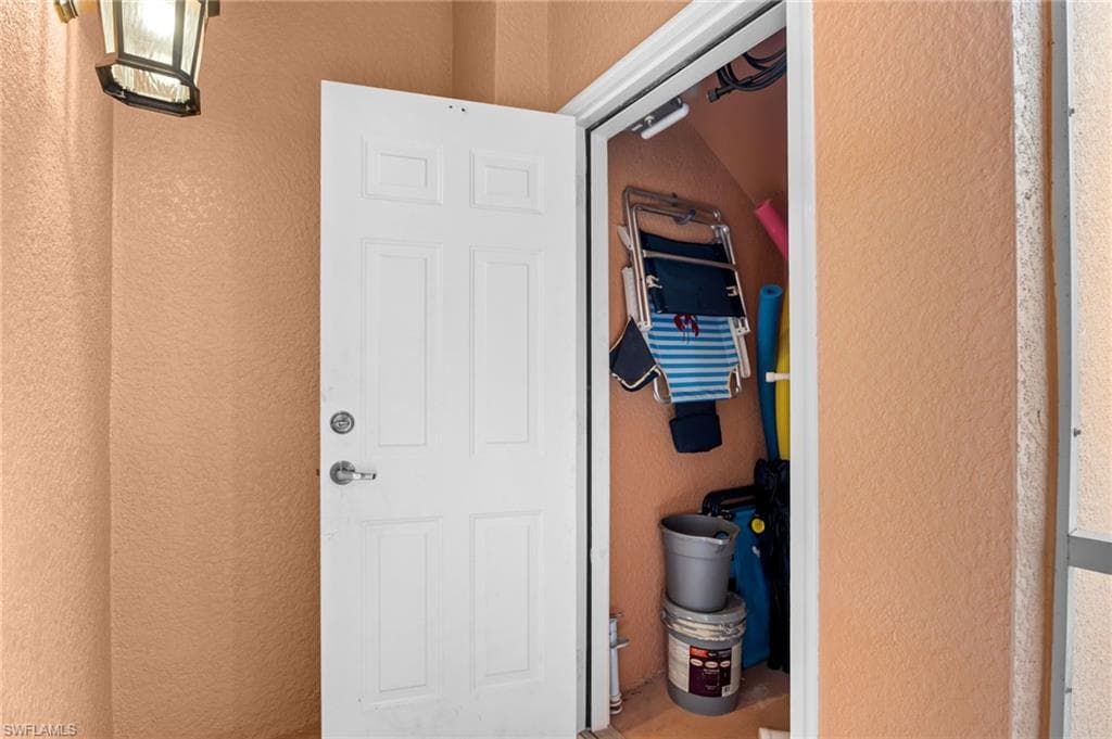 4566 SE 5th PL 106-28